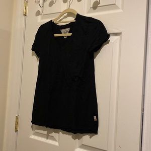 Girls T2Love Black  V-Neck Tee Sz 14